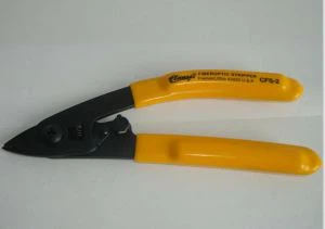 ST3900-ML optisko šķiedru izolators (CFS-2)